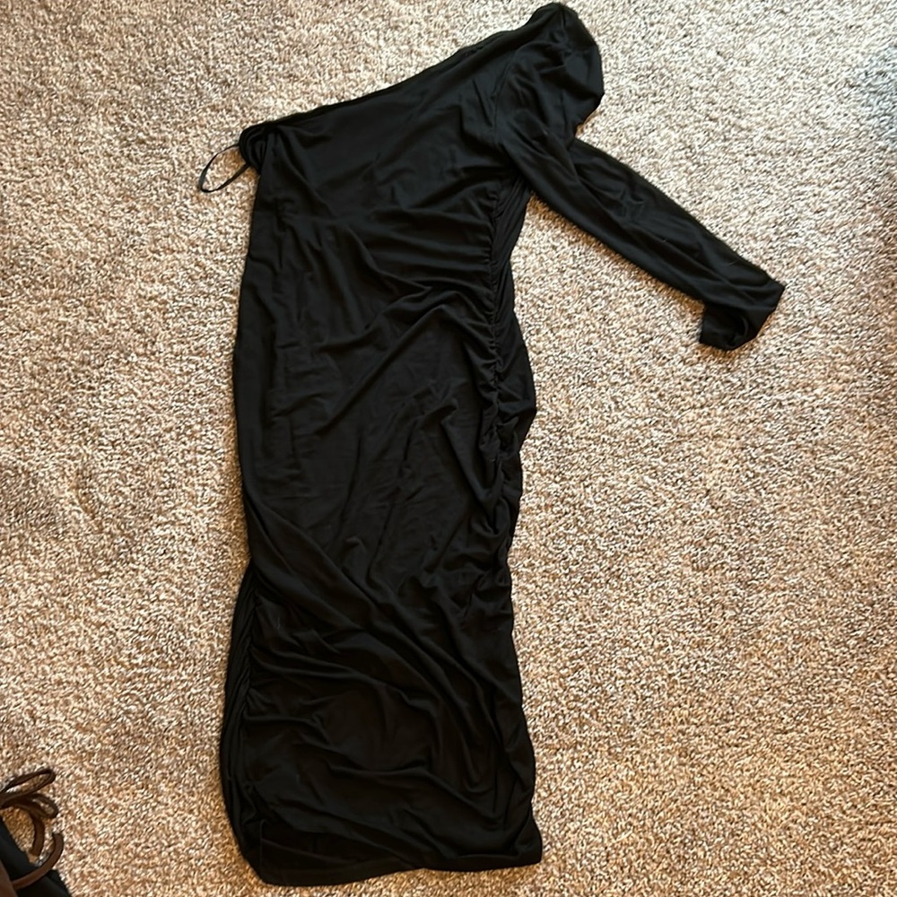 Black One Shoulder ruched stretchy black dress SIZE XL
